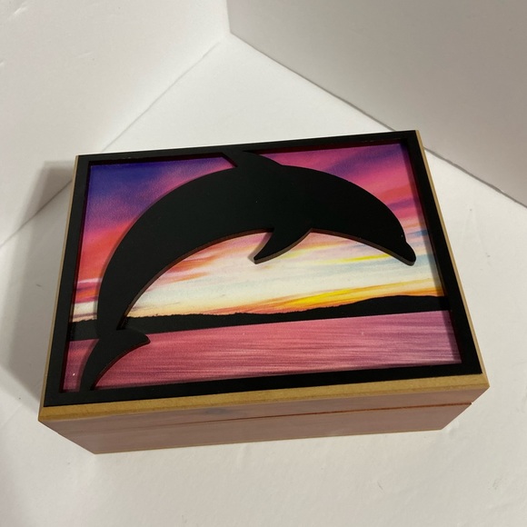 3D LASER CUT SEA DOLPHIN KEEPSAKE JEWELRY  WOOD CEDAR PICTURE TOP BOX - Picture 1 of 3